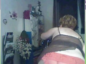 キンバー-ウッズはセクシーで、彼女に油を注ぎ、彼女の癌を守る。 男はすぐに床の上で一度に美しさを犯した。 レズビアン 無料 動画